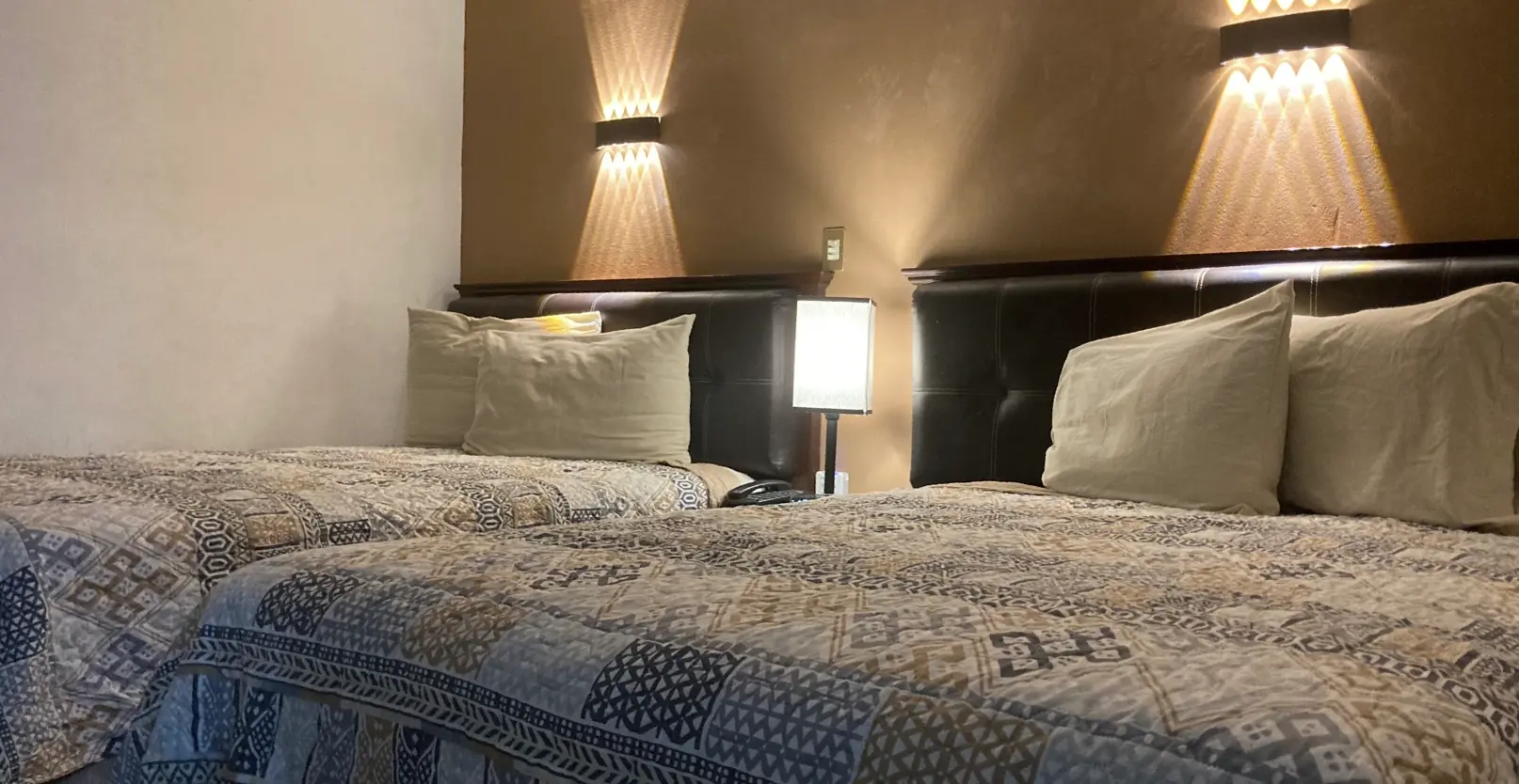 Habitación Doble, Hotel Flamingo Kristal, Hotel el Irapuato, Guanajuato